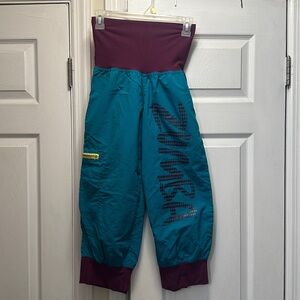 ZUMBA Crop Pant Size Medium